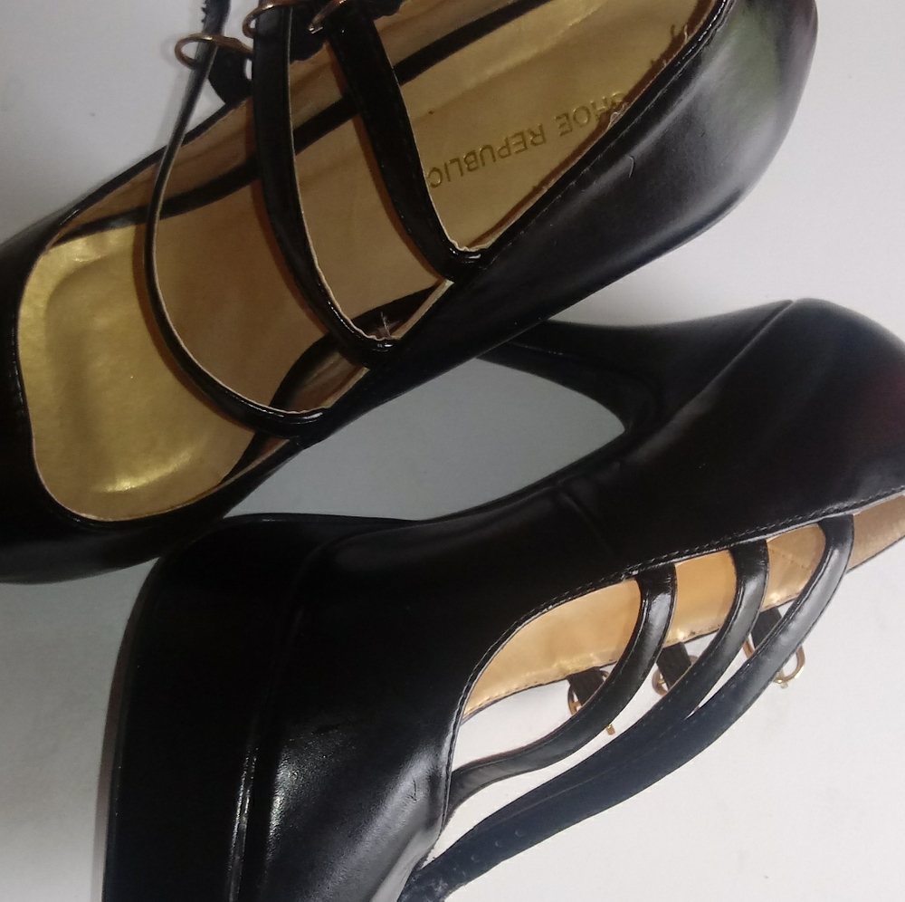 Shoe Republic Faux leather Heels